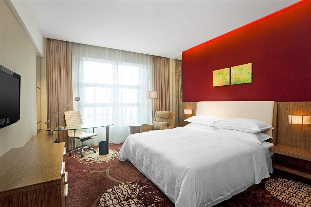 Four Points By Sheraton Qingdao, West Coast Kültér fotó