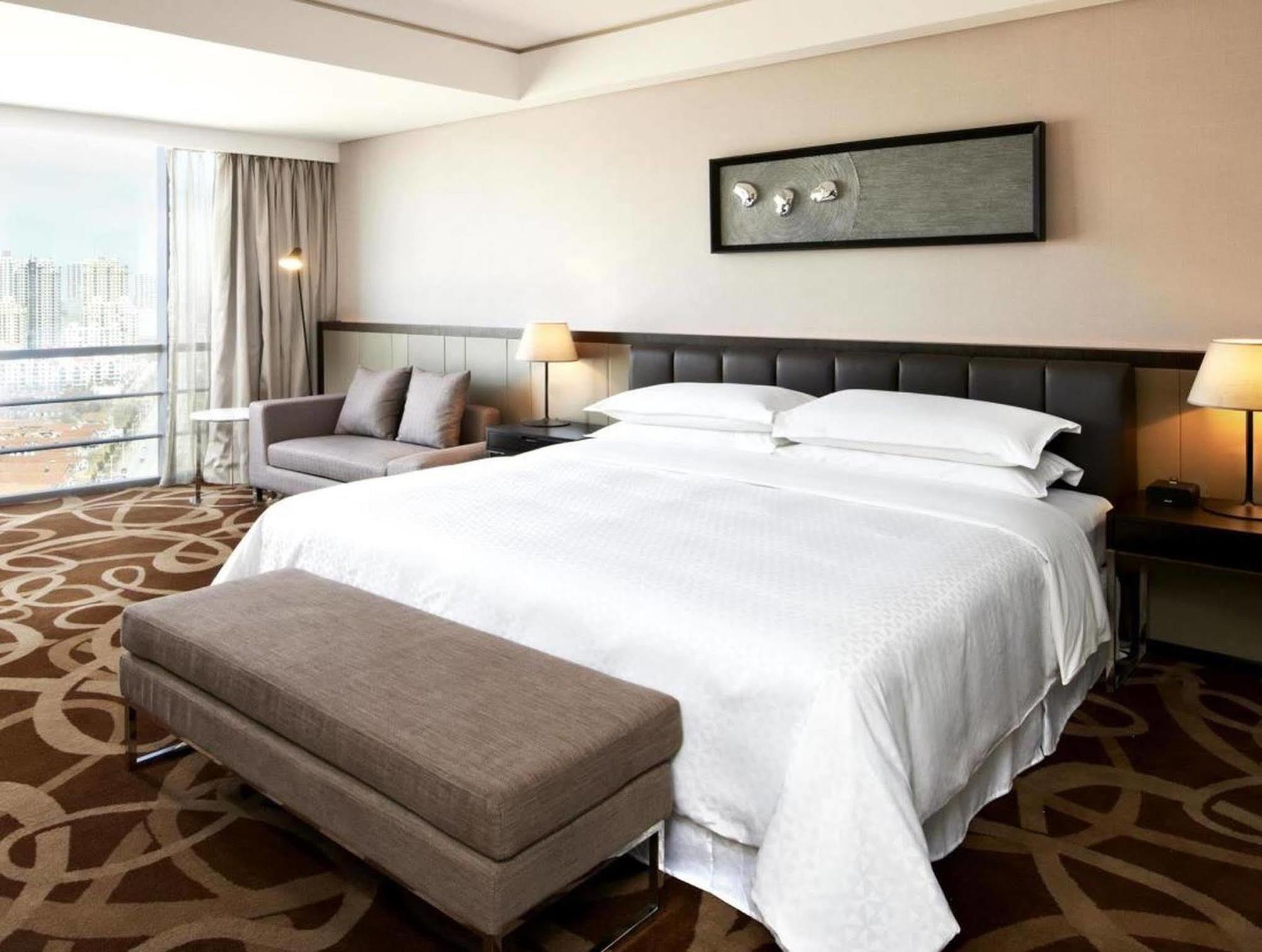 Four Points By Sheraton Qingdao, West Coast Kültér fotó